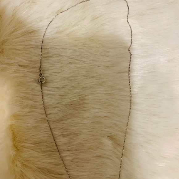 ‘E’ Initial Necklace - Picture 3 of 3